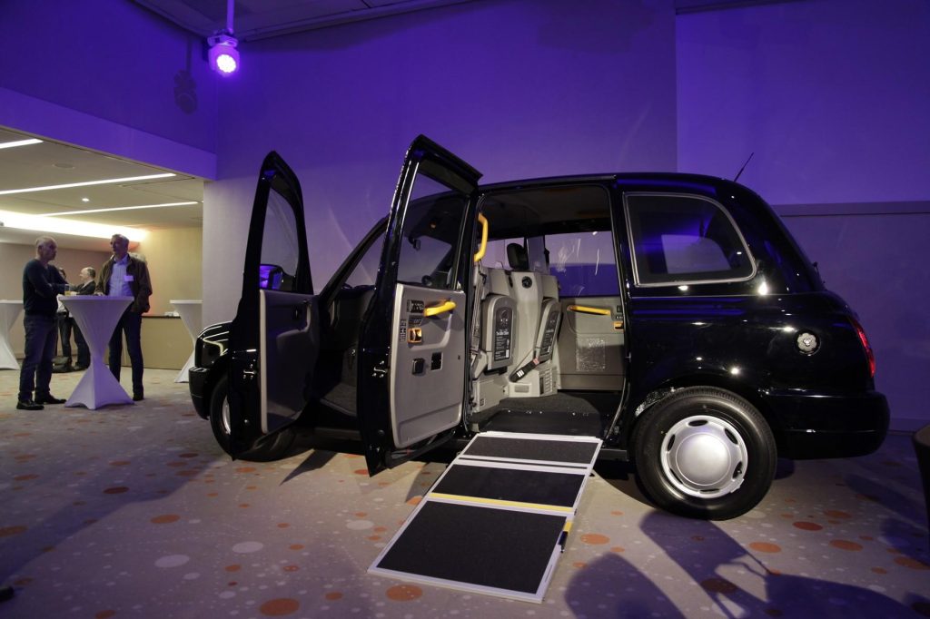 Taxi accessible londonien Paris