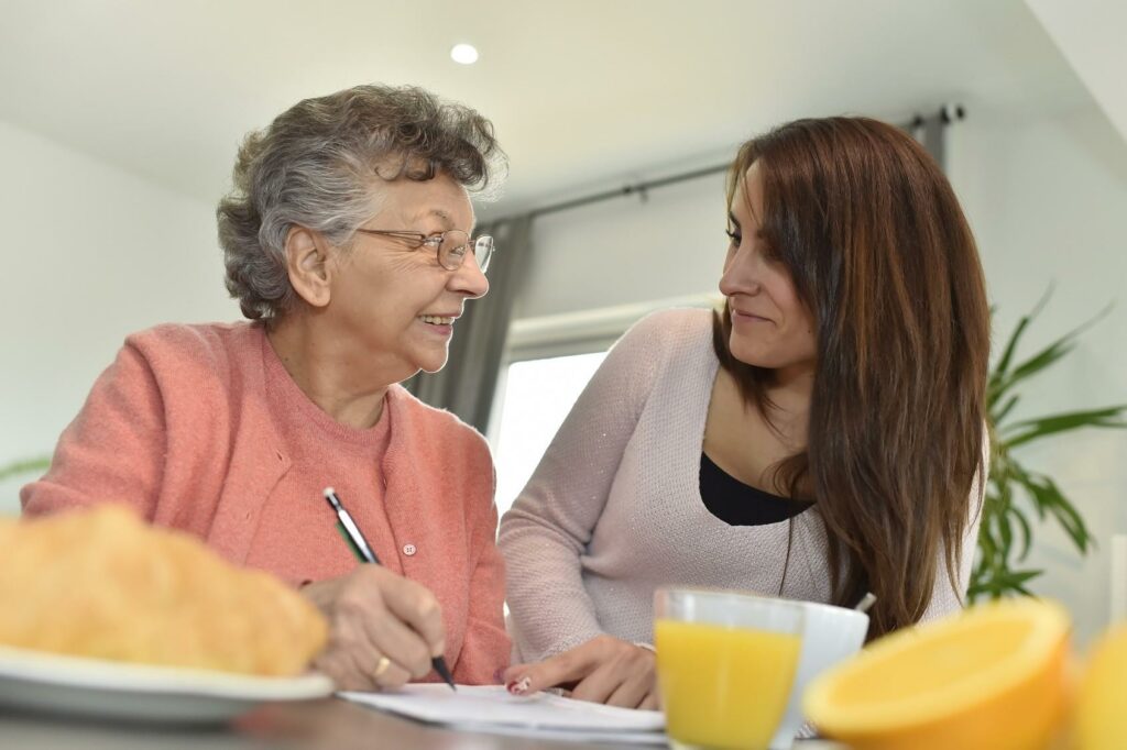 Aidants familiaux une enquête sur le regard des Français en chiffres