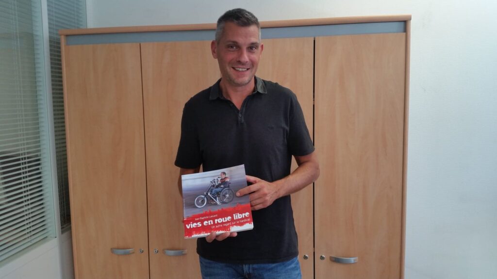 Interview portrait de Jean-Baptiste Laissard, photographe et auteur de livres photos sur le handicap