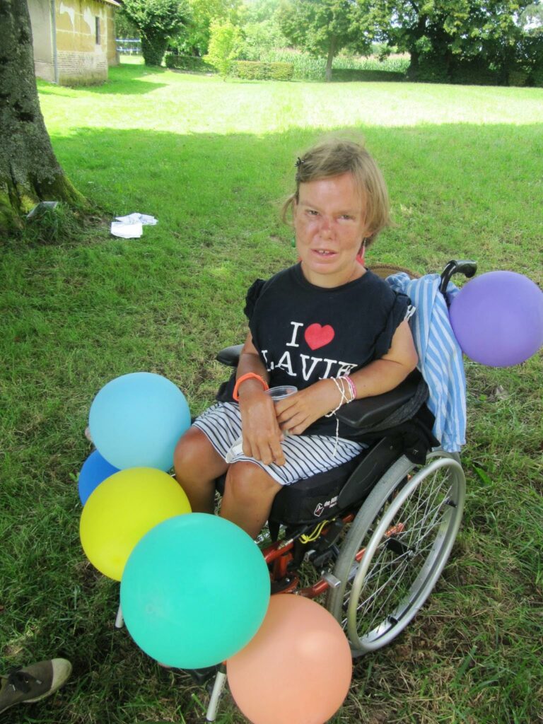 La joie à roulettes, livre sur le handicap de Marie-Caroline Schürr.