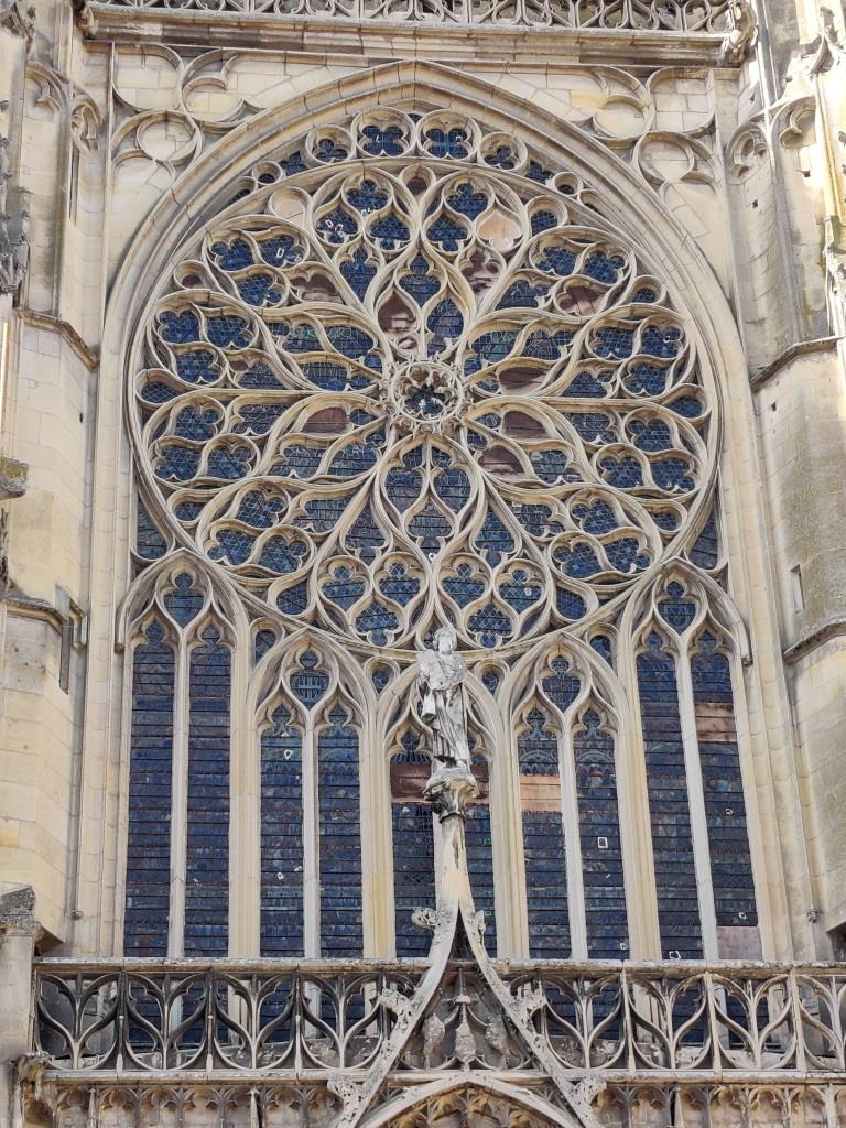 À Sens, la plus ancienne cathédrale gothique de France