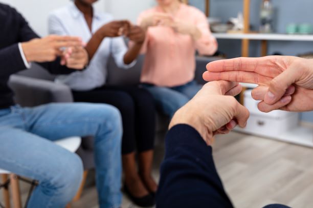Personnes sourdes signantes : Agir pour leur autonomie professionnelle