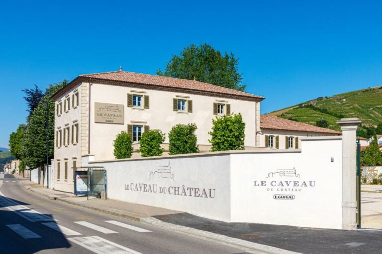 Maison Guigal,15 appellations et des visites accessibles à la dégustation