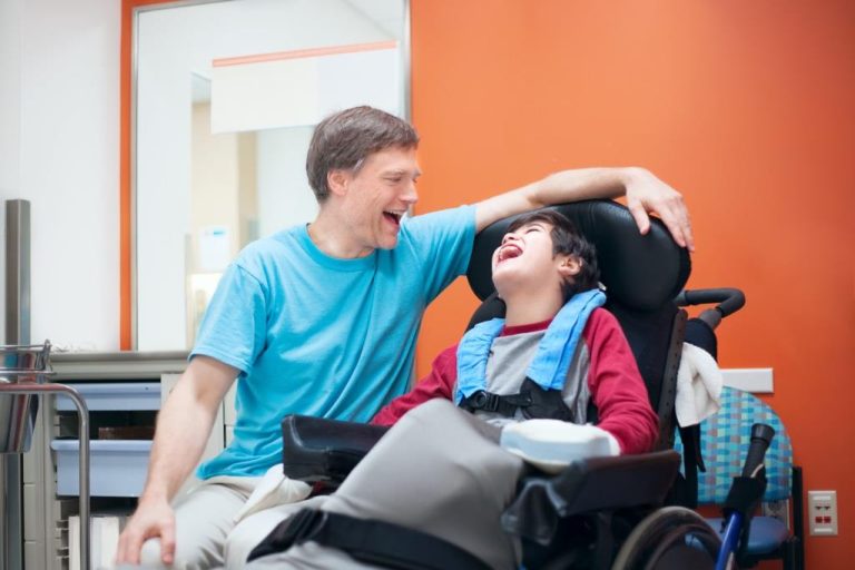 Parents de personnes en situation de handicap : L'UNAPEI lance une enquête