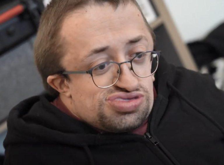Décès de l'humoriste français Guillaume Bats