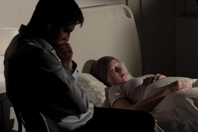 Ligue contre le cancer et le Collectif Je t’Aide s'associent pour accompagner les aidants